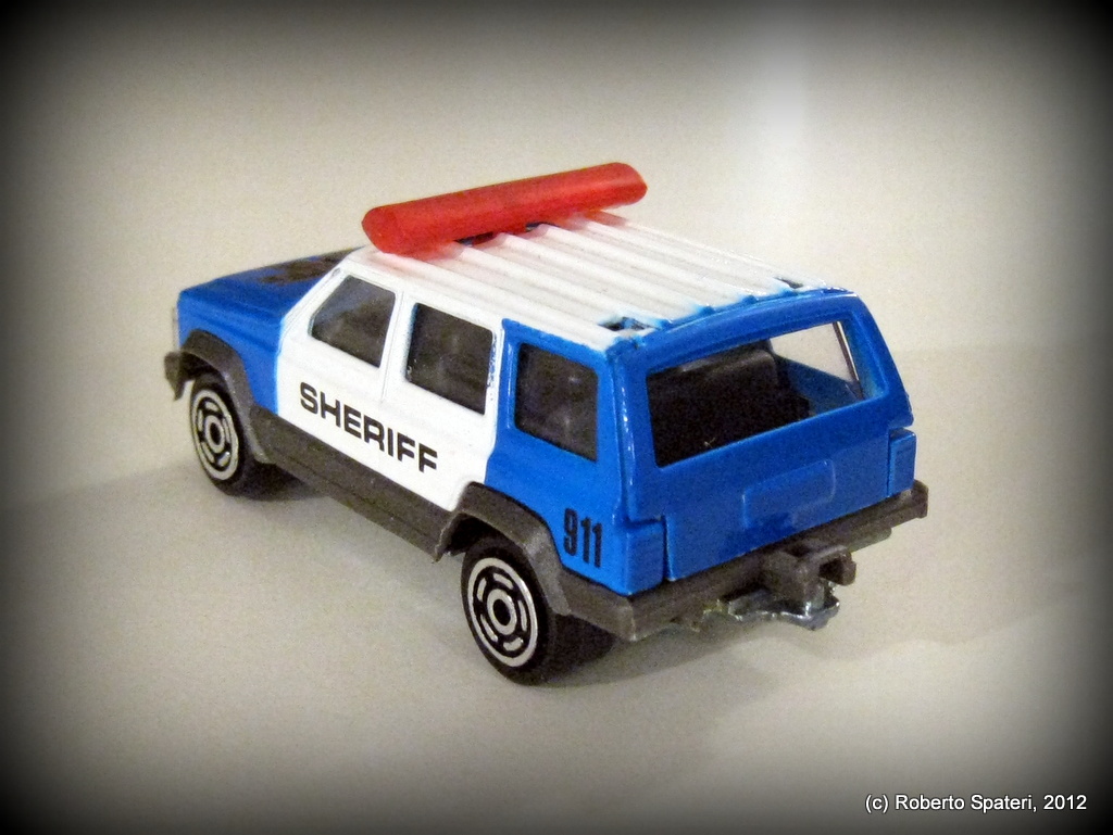 Majorette Jeep Cherokee (n.285-B)